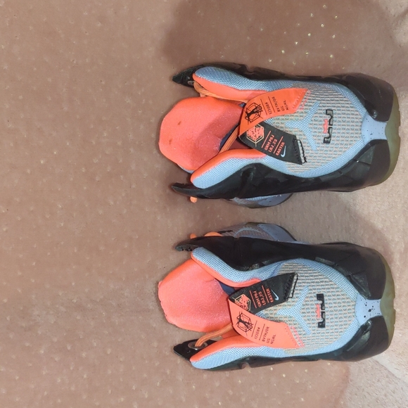 Nike & LeBron James 12 easter 7y U.S. size main image 5